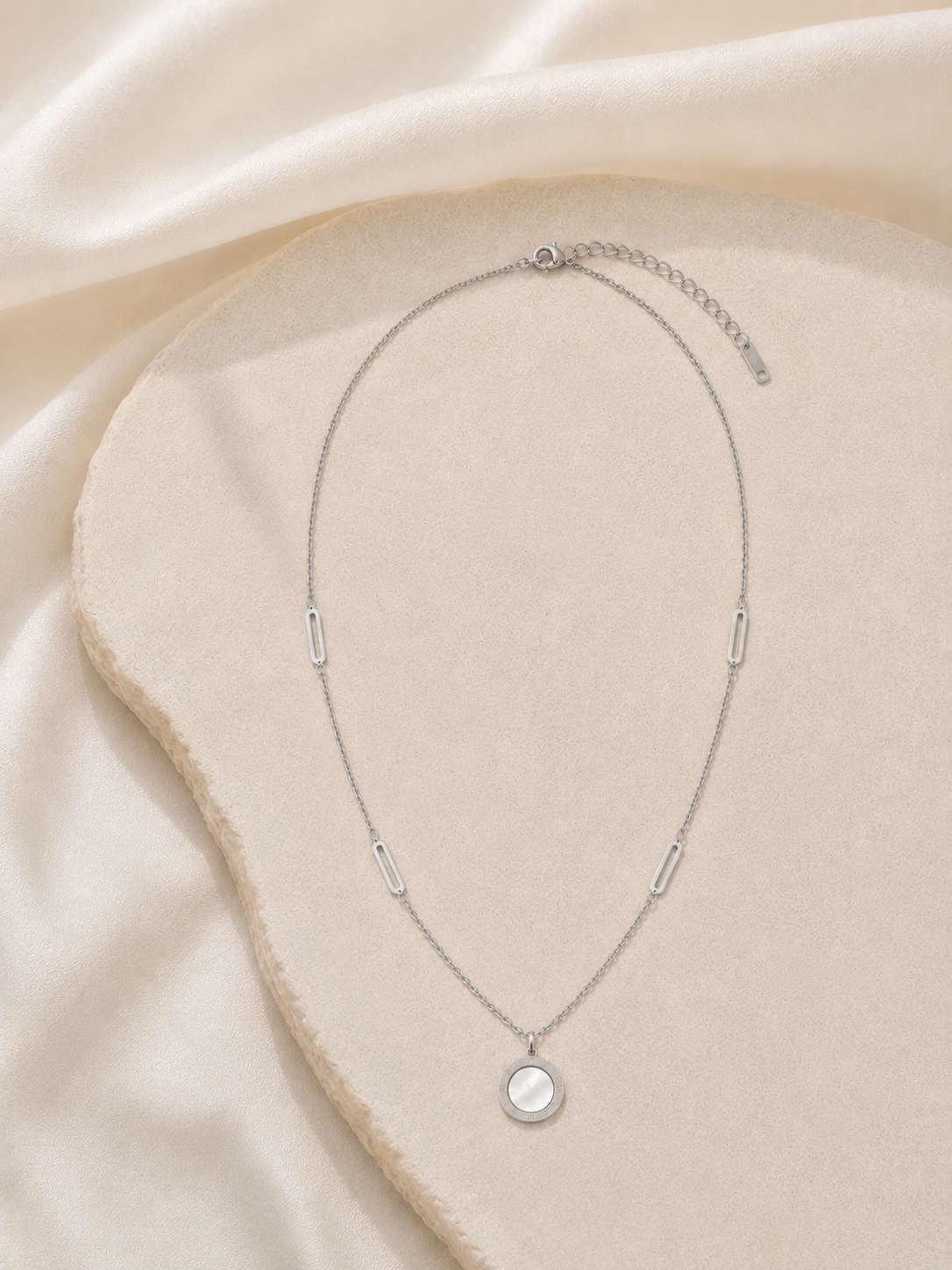 Collier Duo Nacré Réversible en Acier Inoxydable Argenté