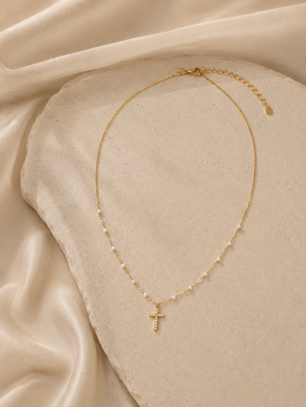 Collier Croix Perlé en Acier Inoxydable Doré