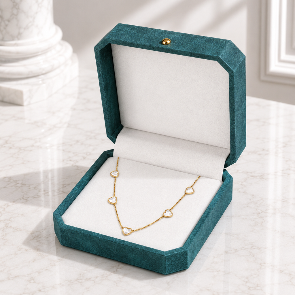 Collier Cœurs Nacrés en Acier Inoxydable Doré